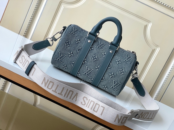 ルイヴィトンバッグ側面デザイン